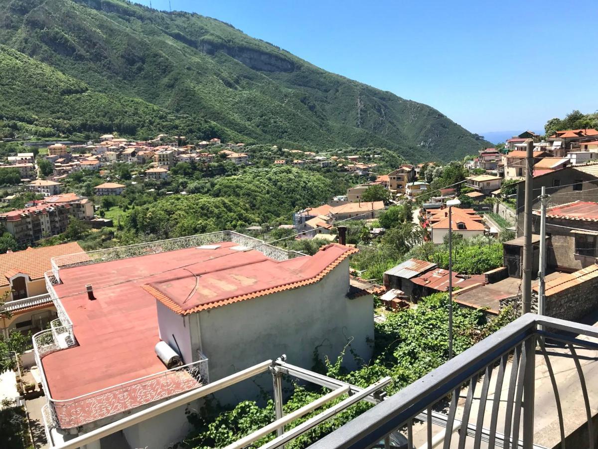 B&B Donnamaria Пимонте Екстериор снимка